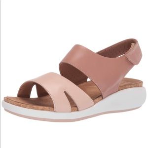 CLARKS Unstructured Un Bali Sling Sport Colorblock Sandals
